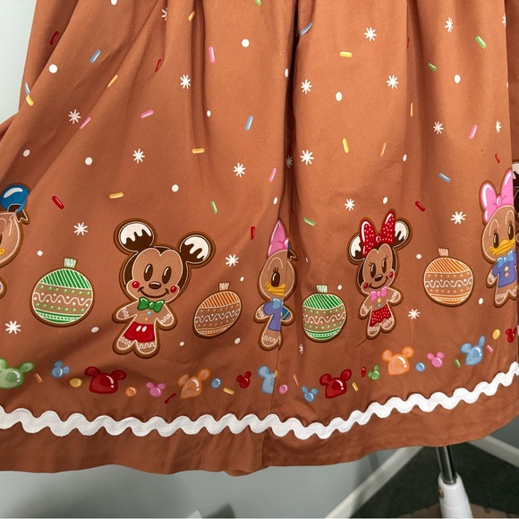 Disney Loungefly Stitch Shoppe Gingerbread A-Line Skirt - Picture 2 of 6